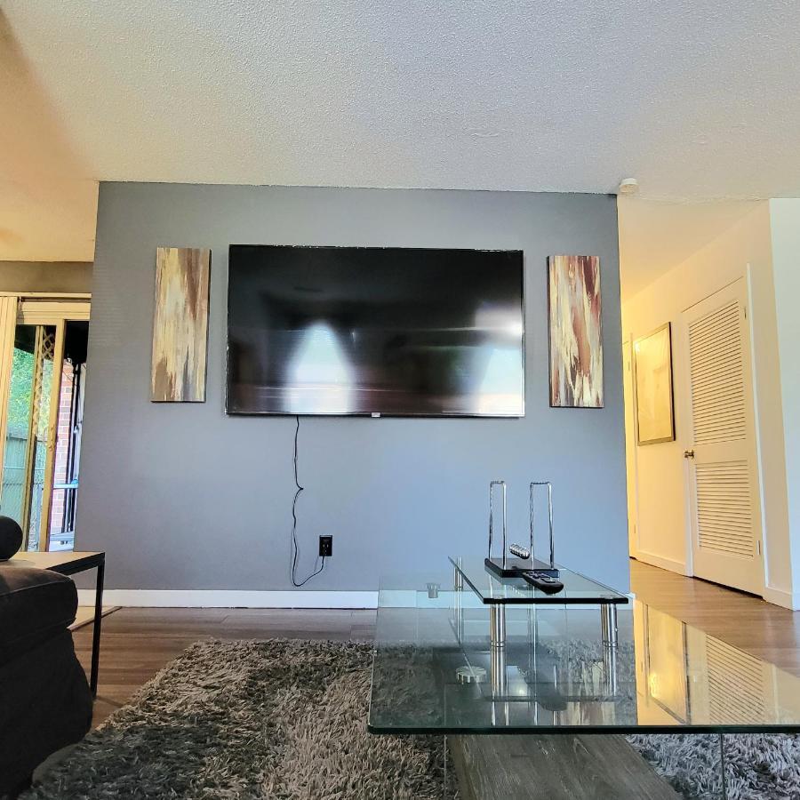 Hi-Tek-Duplex A-Two 75In 4K Led Villa Charleston Exteriör bild